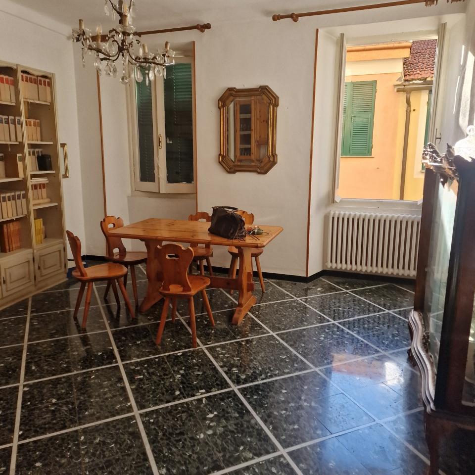 Vendita Trivani, Varazze foto