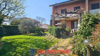 Vendita Villa a schiera, Limbiate Vendita Villa a schiera, Limbiate