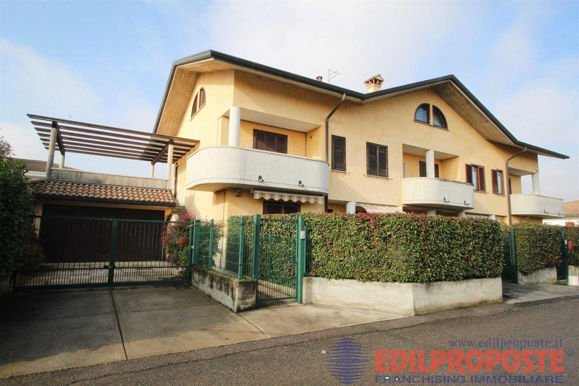 Vendita Appartamento, Lazzate foto