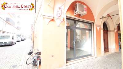 Affitto Negozio, Cento Affitto Negozio, Cento