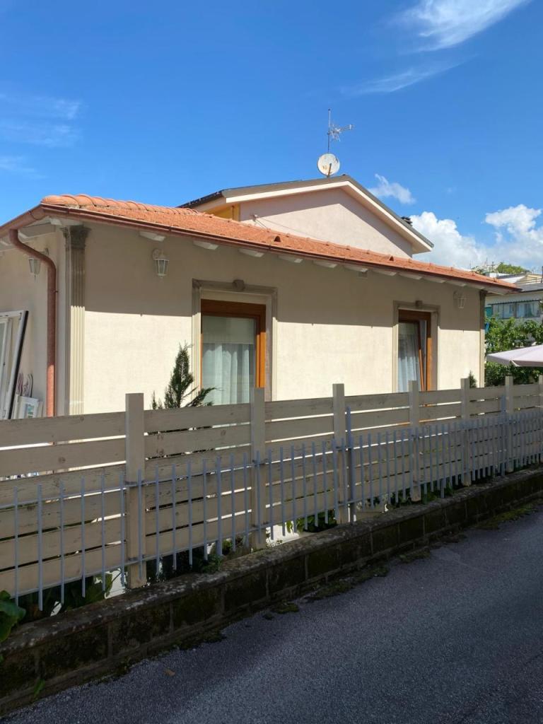 Vendita Trivani, Camaiore foto