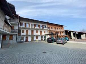 Affitto Quadrivani, Salerano Canavese Affitto Quadrivani, Salerano Canavese
