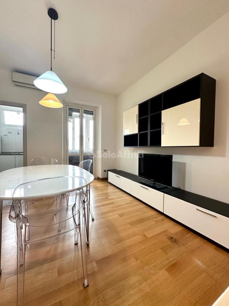Affitto Trivani, Milano foto