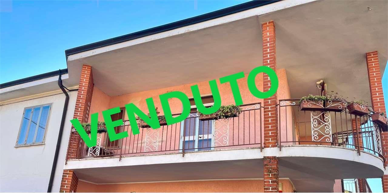 Vendita vendita, Soave foto