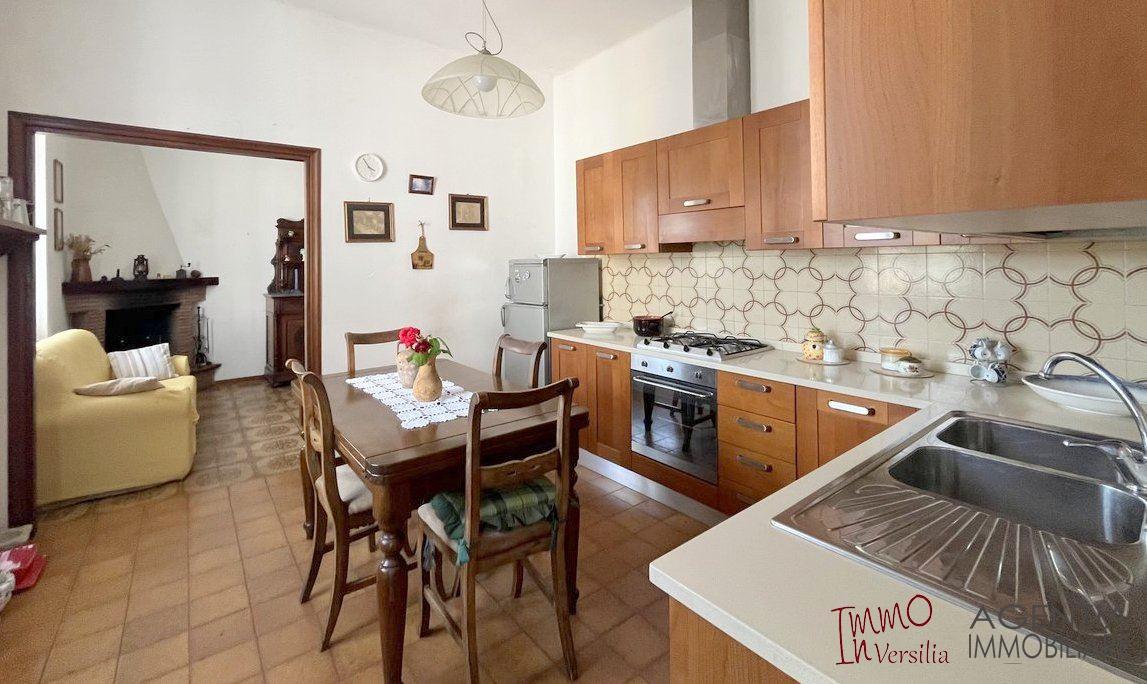 Vendita Esavani, Massarosa foto