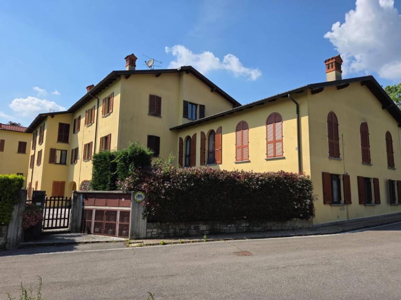 Vendita Appartamento, Usmate Velate foto