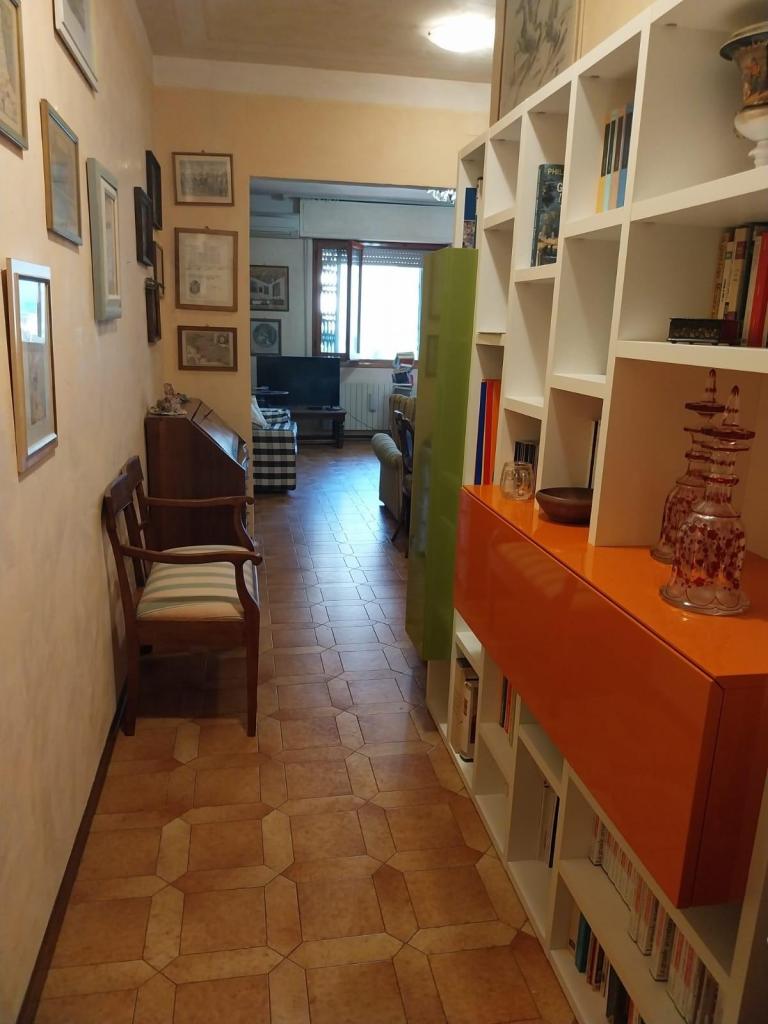 Vendita Appartamento, Massa foto