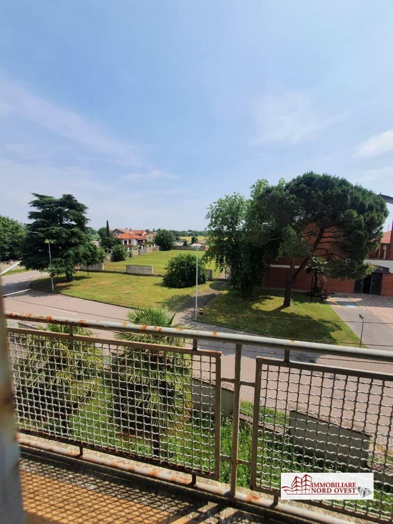 Vendita Trivani, Inveruno foto
