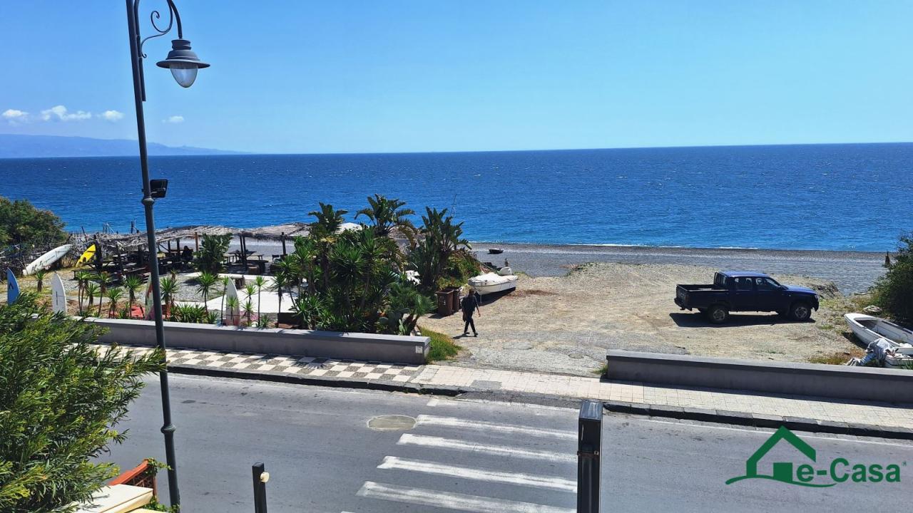 Vendita Multivani, Nizza di Sicilia foto
