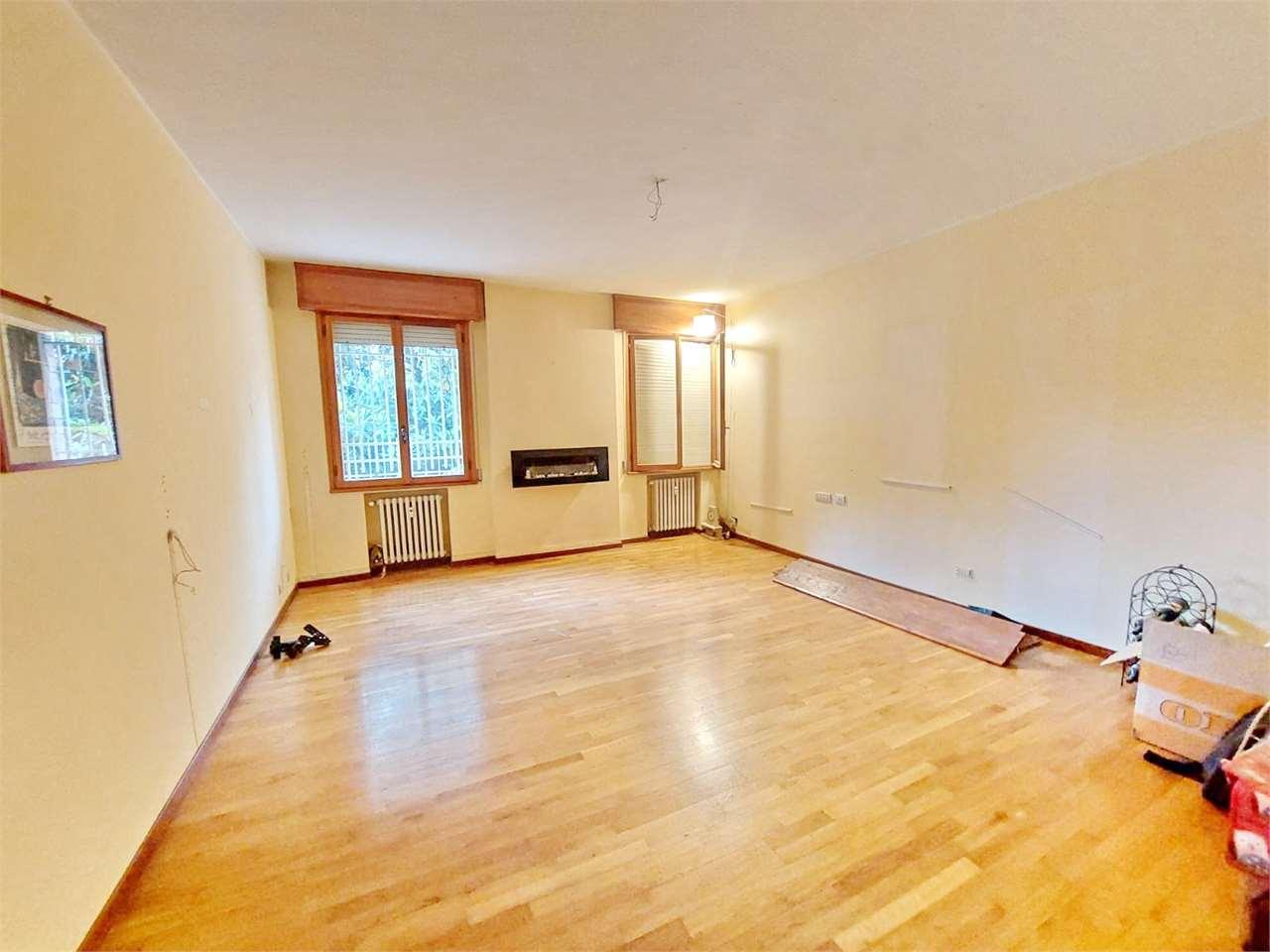 Vendita vendita, Modena foto