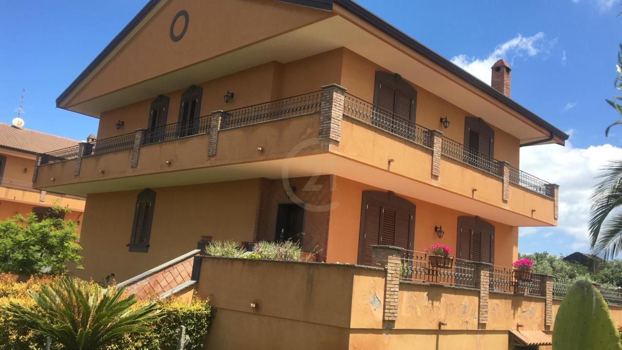 Vendita Multivani, Mascalucia foto