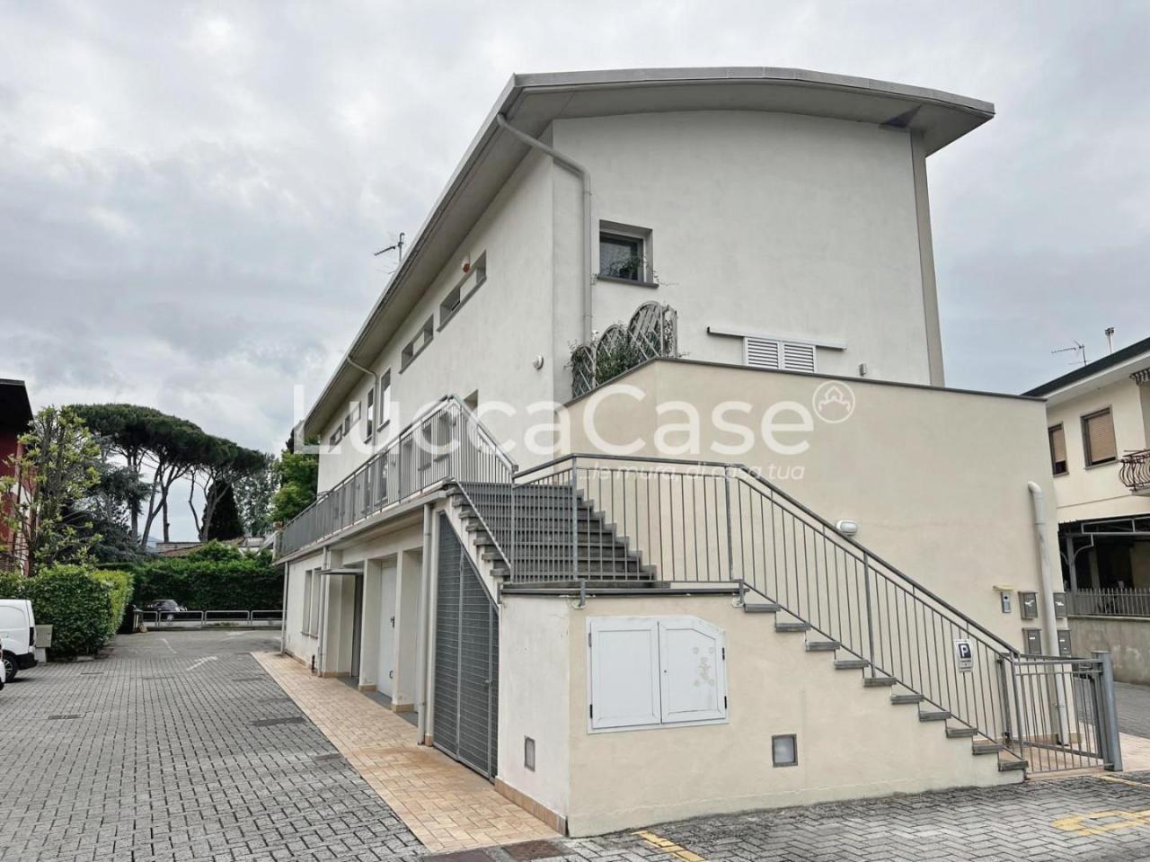 Vendita Appartamento, Lucca foto