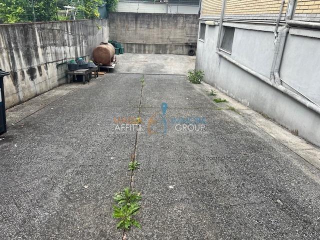 Affitto Monovano, Massa foto