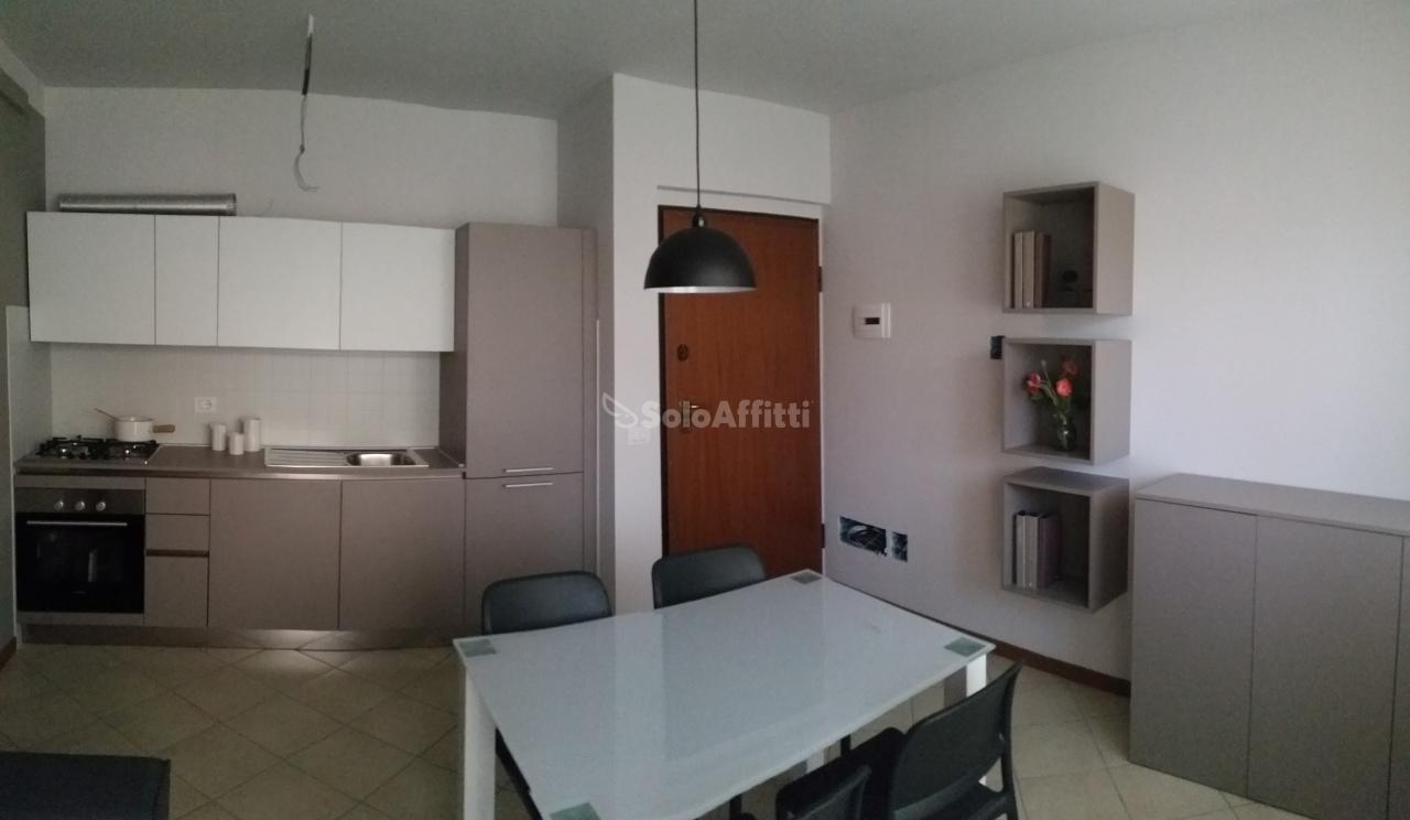 Renta Dos habitaciones, Legnago foto