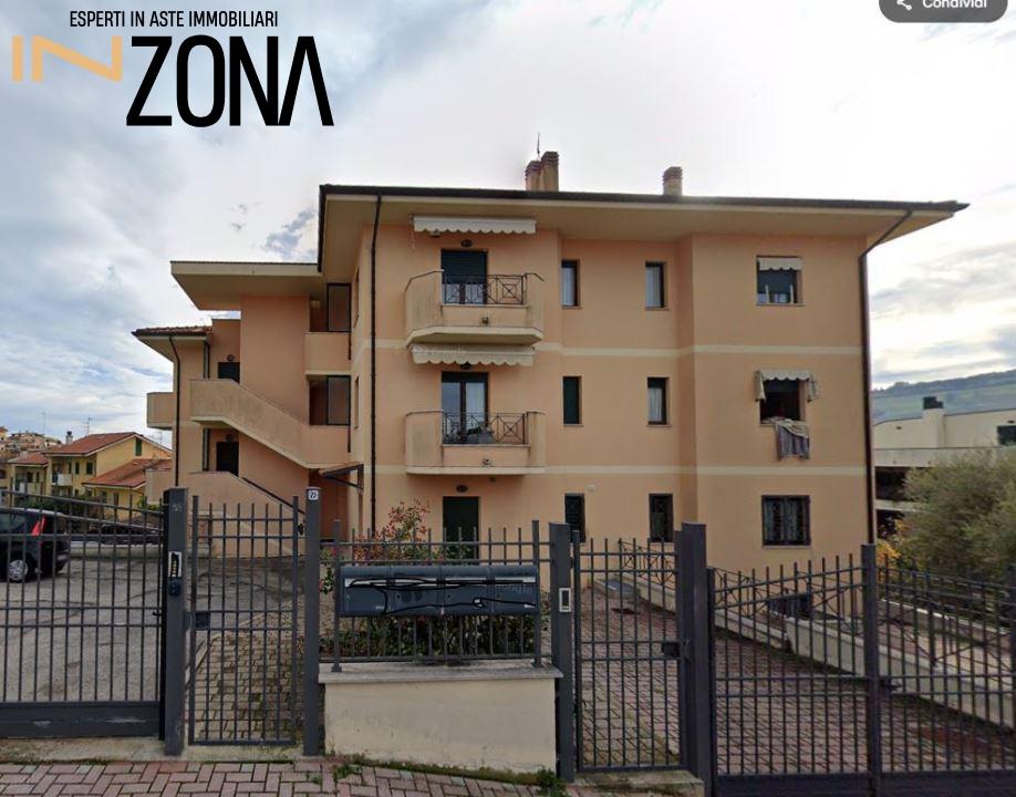 Vendita Quadrivani, Pineto Vendita Quadrivani, Pineto foto