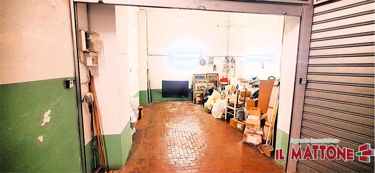 Vendita vendita, Genova foto