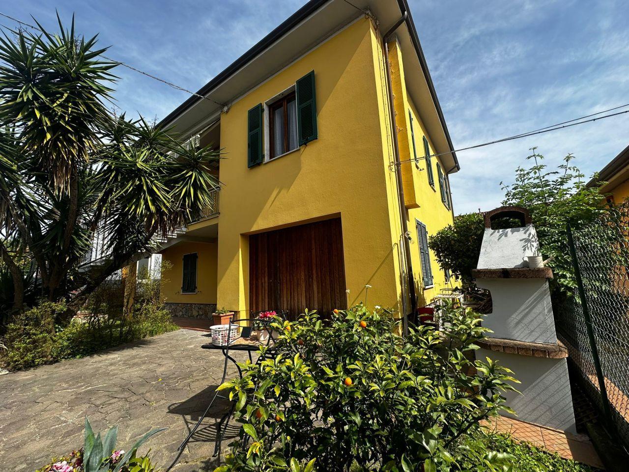 Vendita Esavani, Santo Stefano di Magra foto