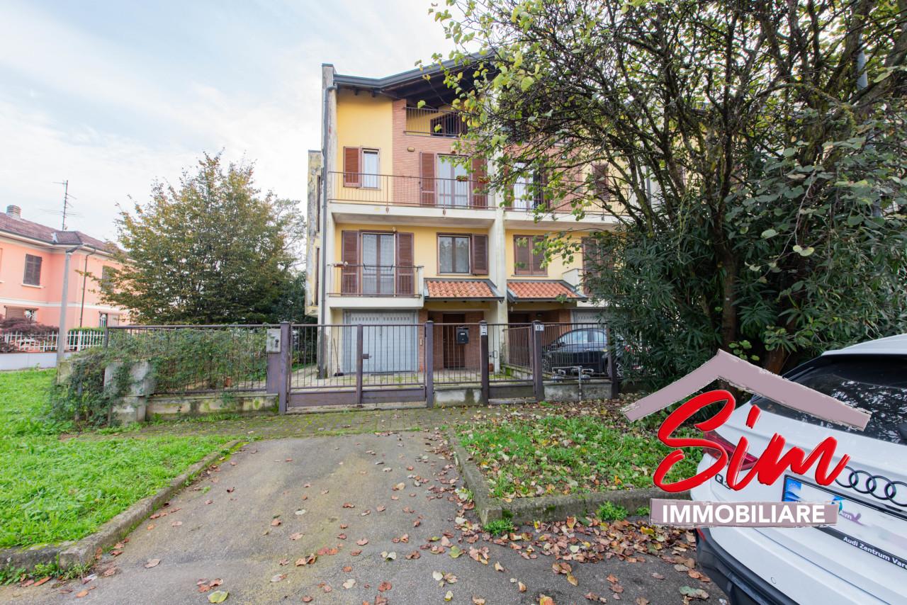 Vendita Esavani, Galliate foto