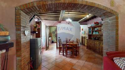 Vendita Pentavani, San Giuliano Terme Vendita Pentavani, San Giuliano Terme