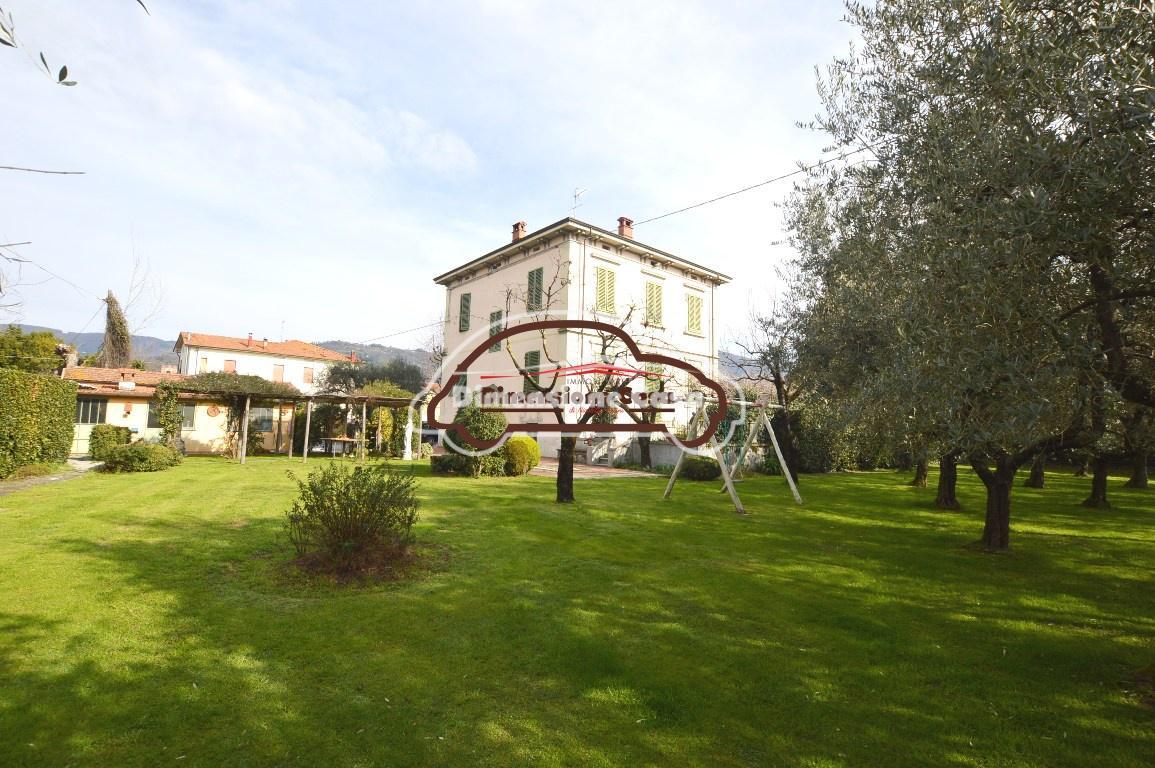 Vendita Villa, Lucca foto