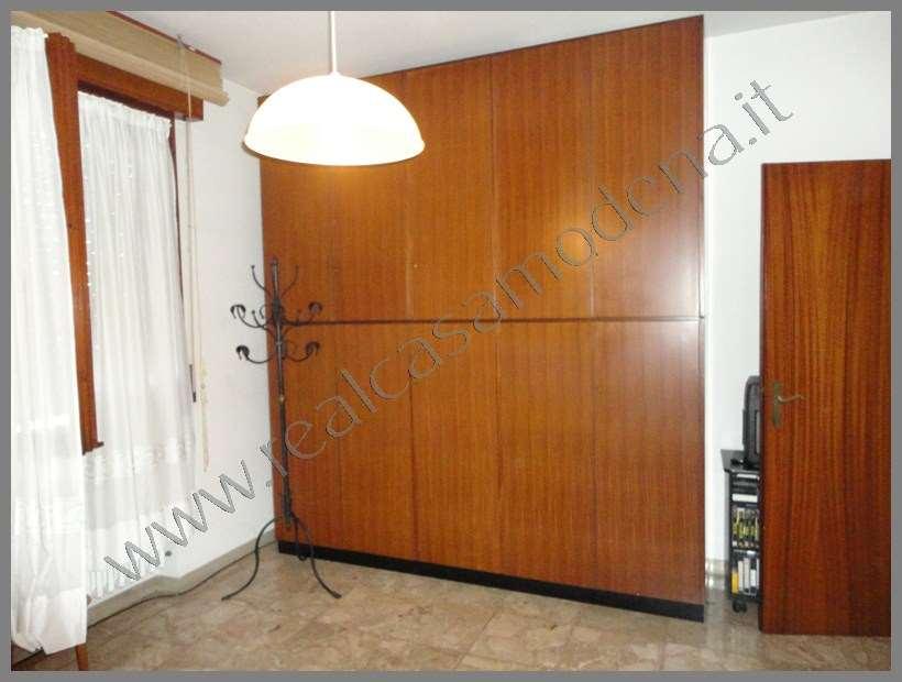 Vendita vendita, Modena foto