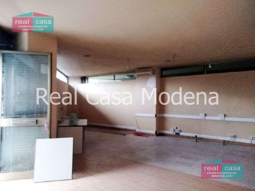 Vendita vendita, Modena foto
