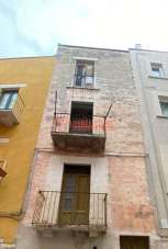 Vendita vendita, Trani