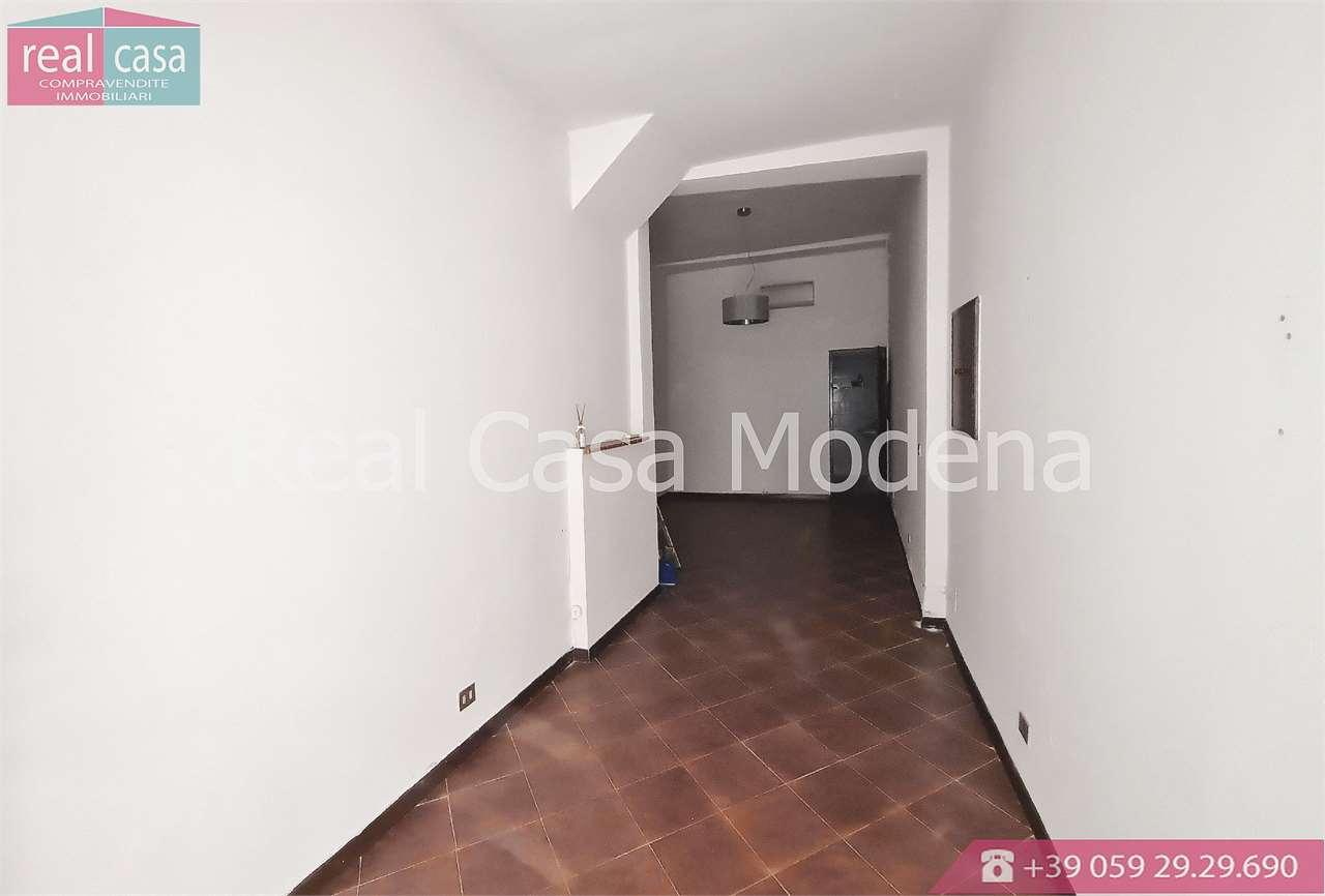 Affitto affitto, Modena foto