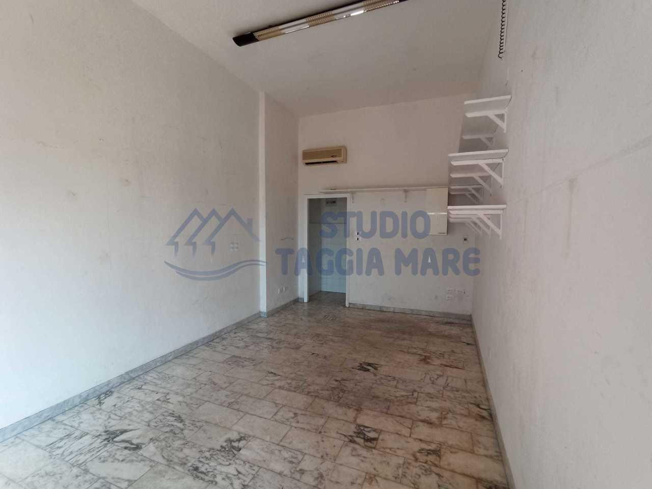 Vendita Monovano, Sanremo Vendita Monovano, Sanremo foto