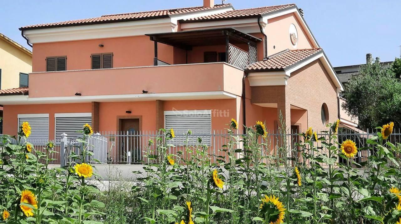 Affitto Quadrivani, Camerano foto