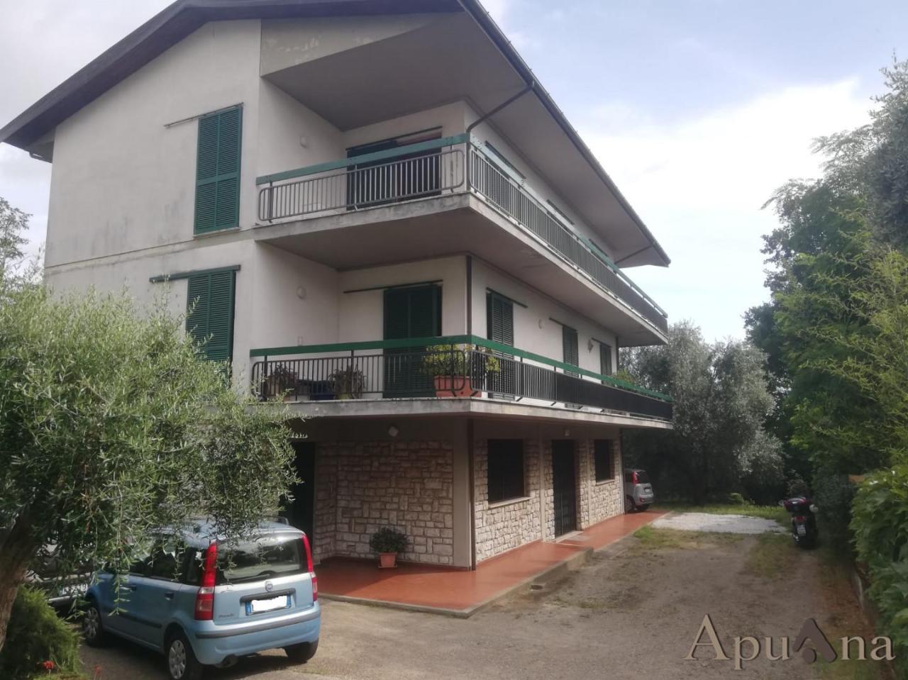 Vendita Appartamento, Massa foto