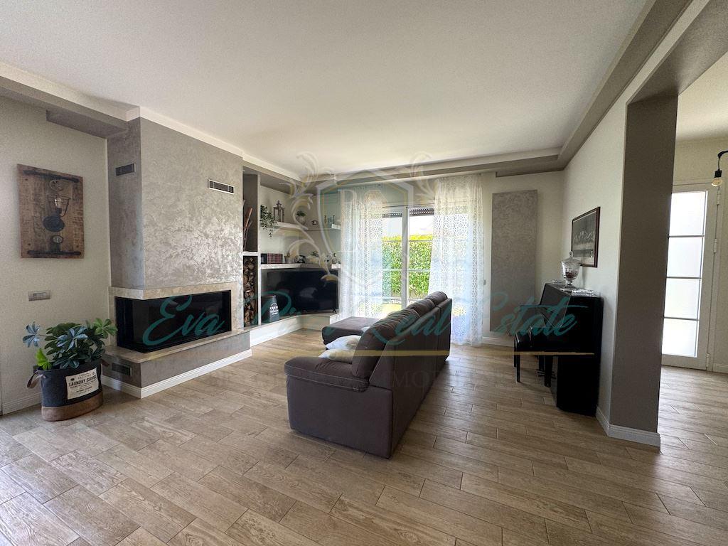 Vendita Villa, Castiraga Vidardo foto