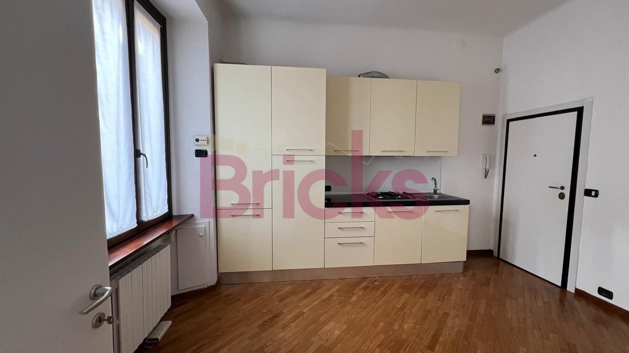 Affitto Appartamento, Milano foto