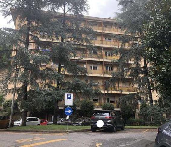 Vendita Quadrivani, Genova foto