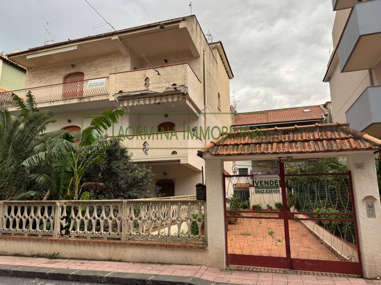 Vendita Casa indipendente, Giardini-Naxos foto