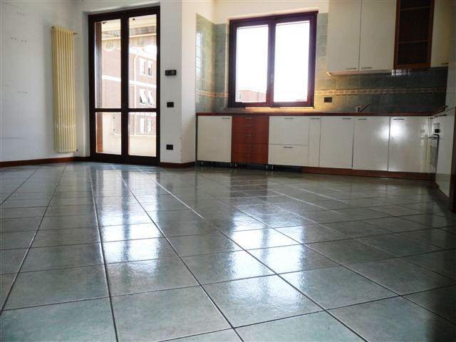 Affitto Appartamento, Seregno foto