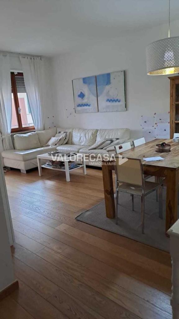 Vendita Quadrivani, Carrara foto