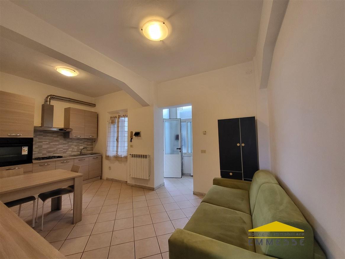 Vendita Bivani, Massa foto