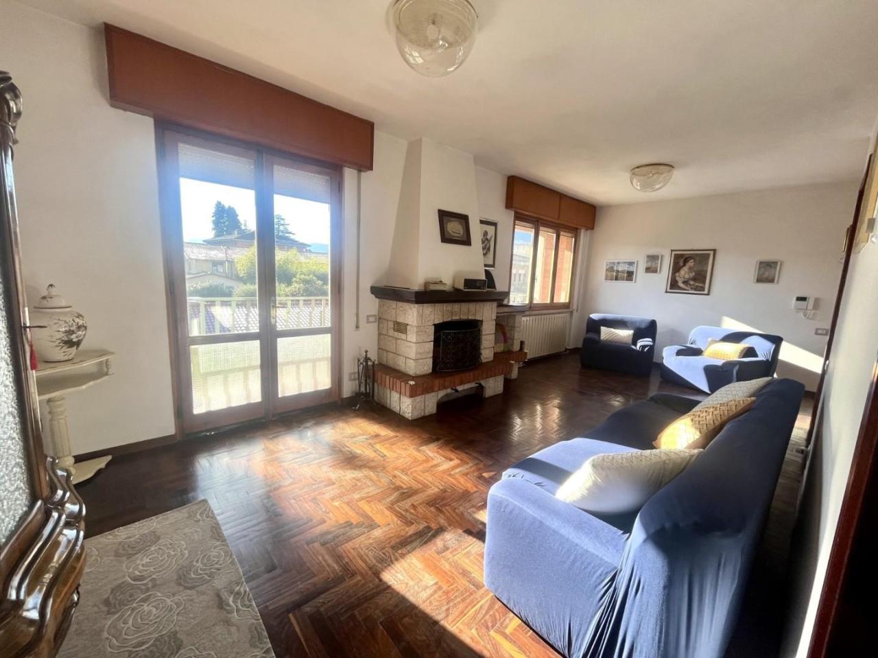 Vendita Appartamento, Barga foto
