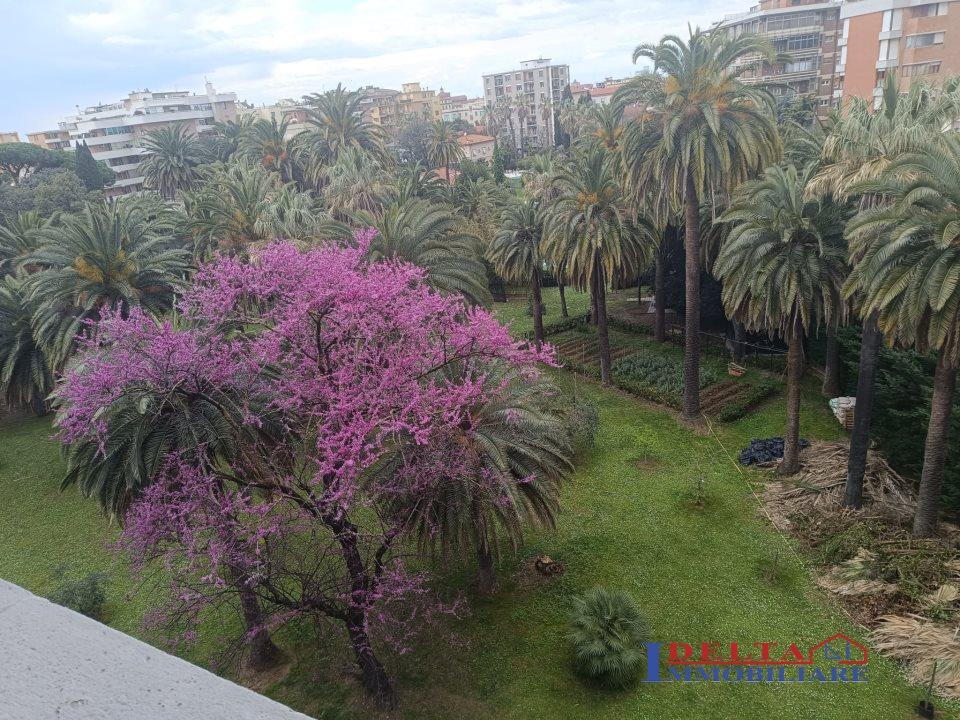 Vendita Esavani, Livorno foto