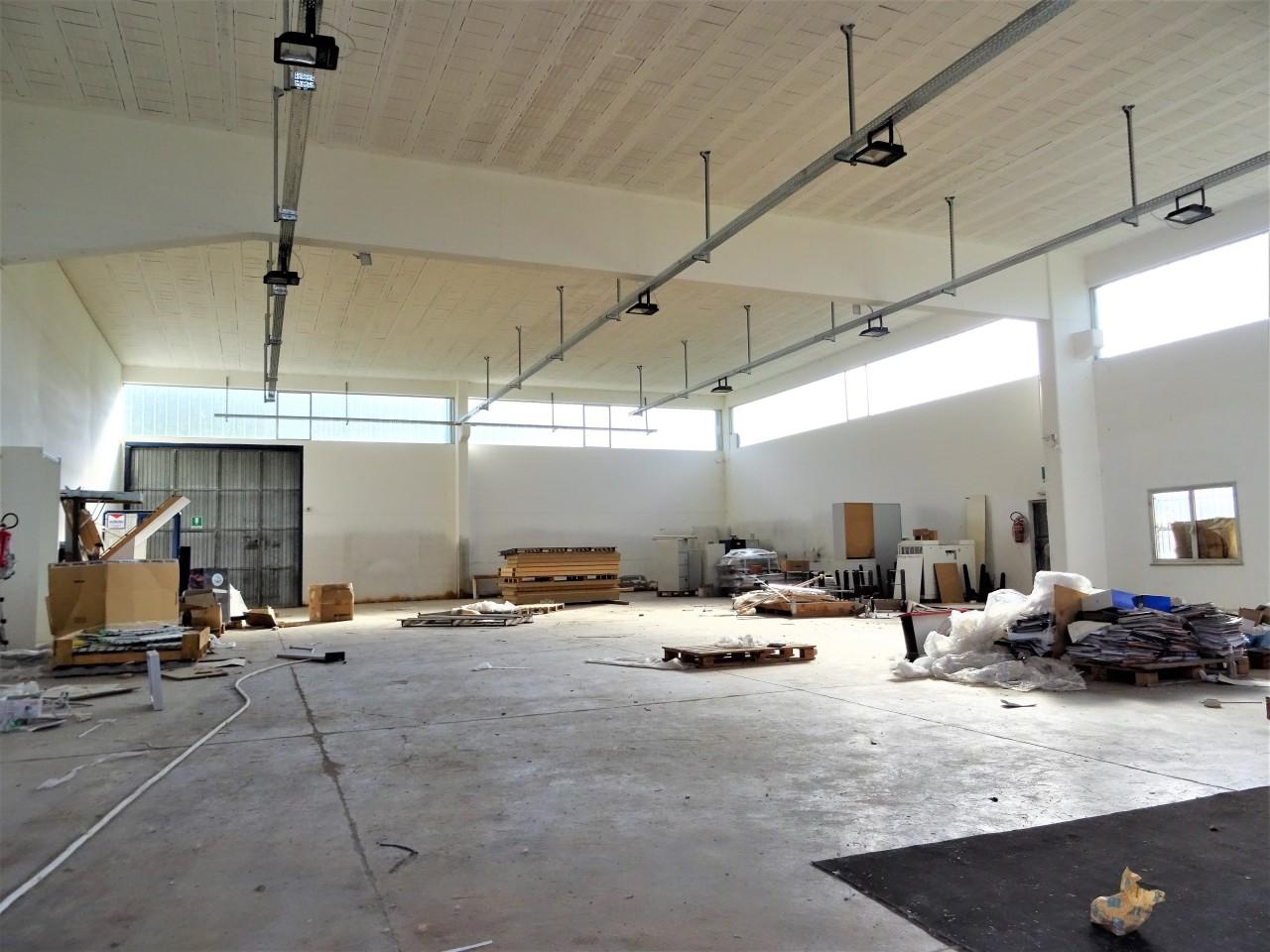 Vendita Industriale, Senigallia foto