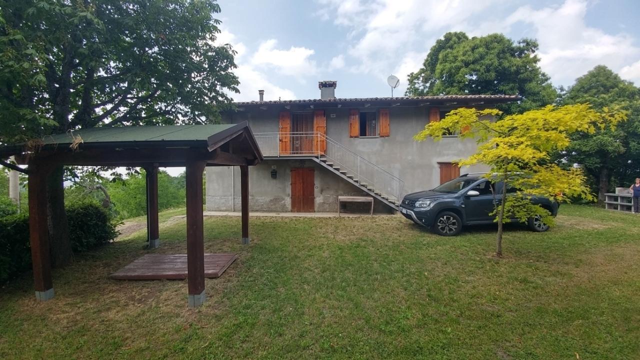 Vendita Trivani, Zocca foto