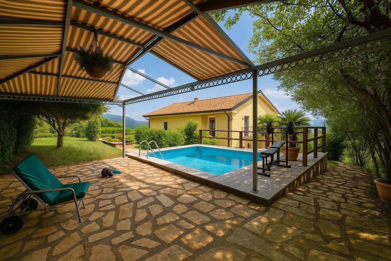 Vendita Multivani, Follo foto