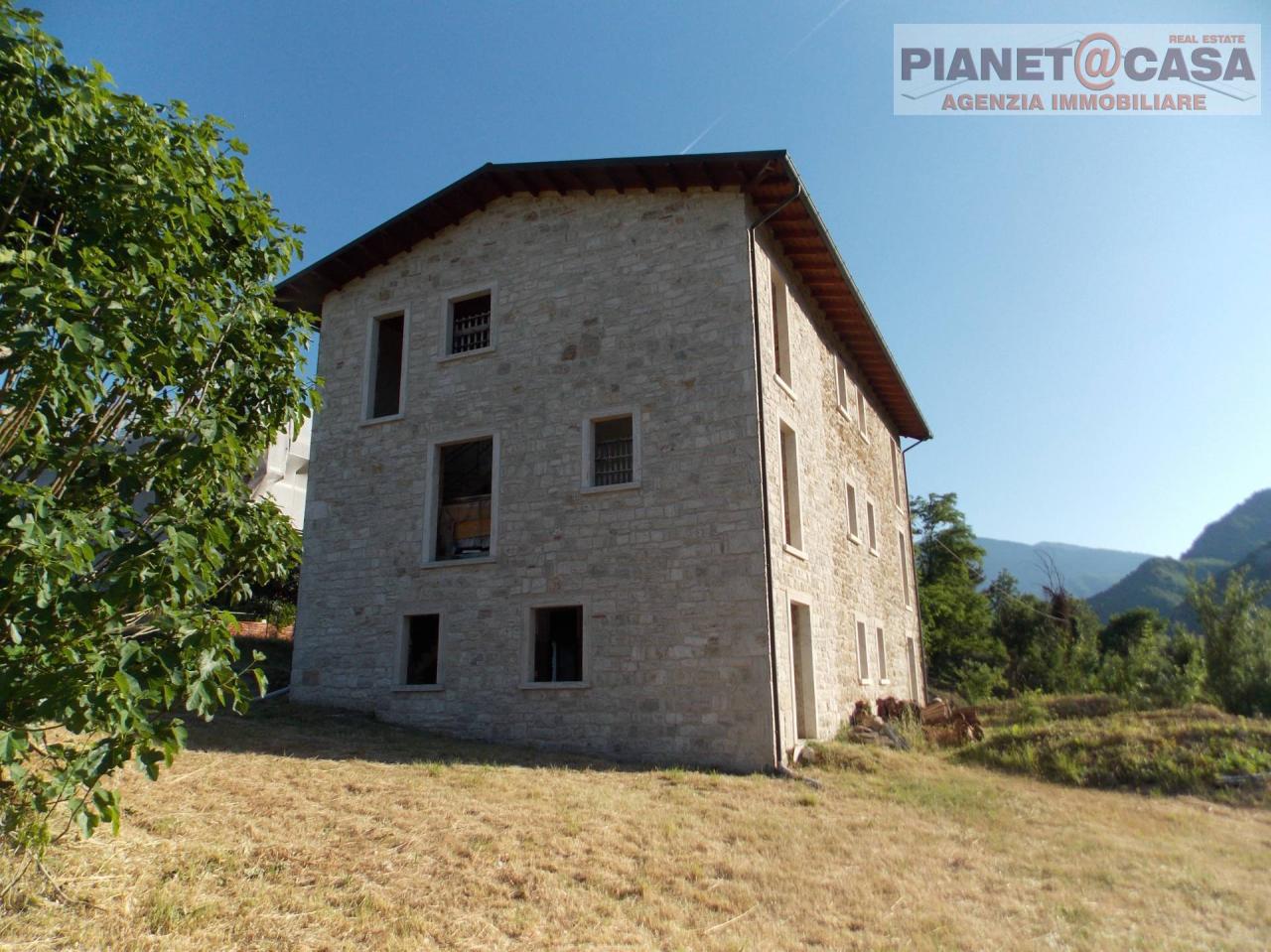 Vendita Casa indipendente, Acquasanta Terme foto