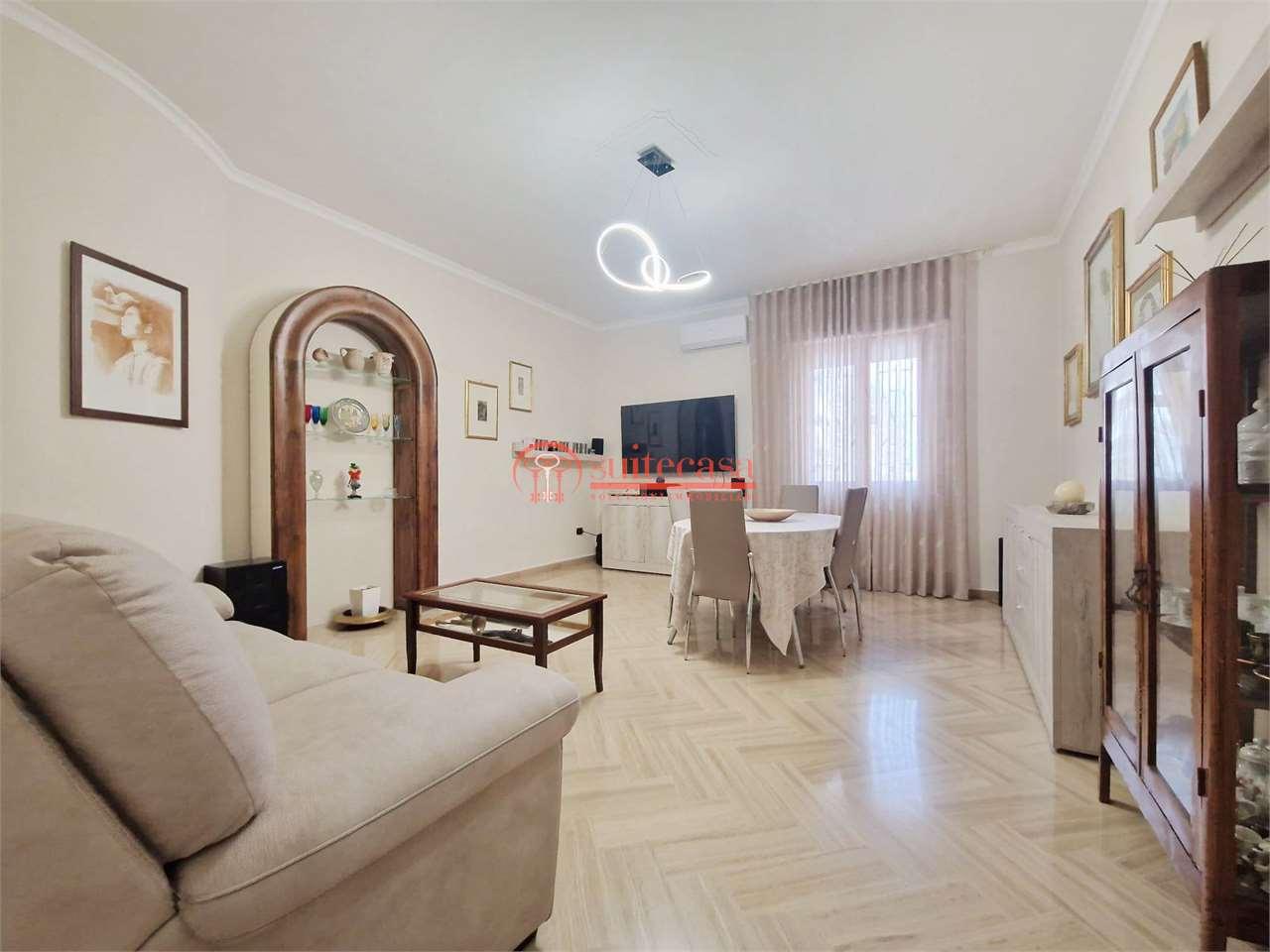 Vendita vendita, Trani foto