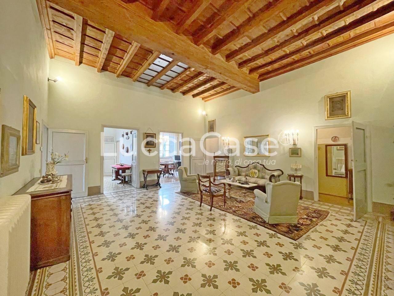 Vendita Appartamento, Lucca foto