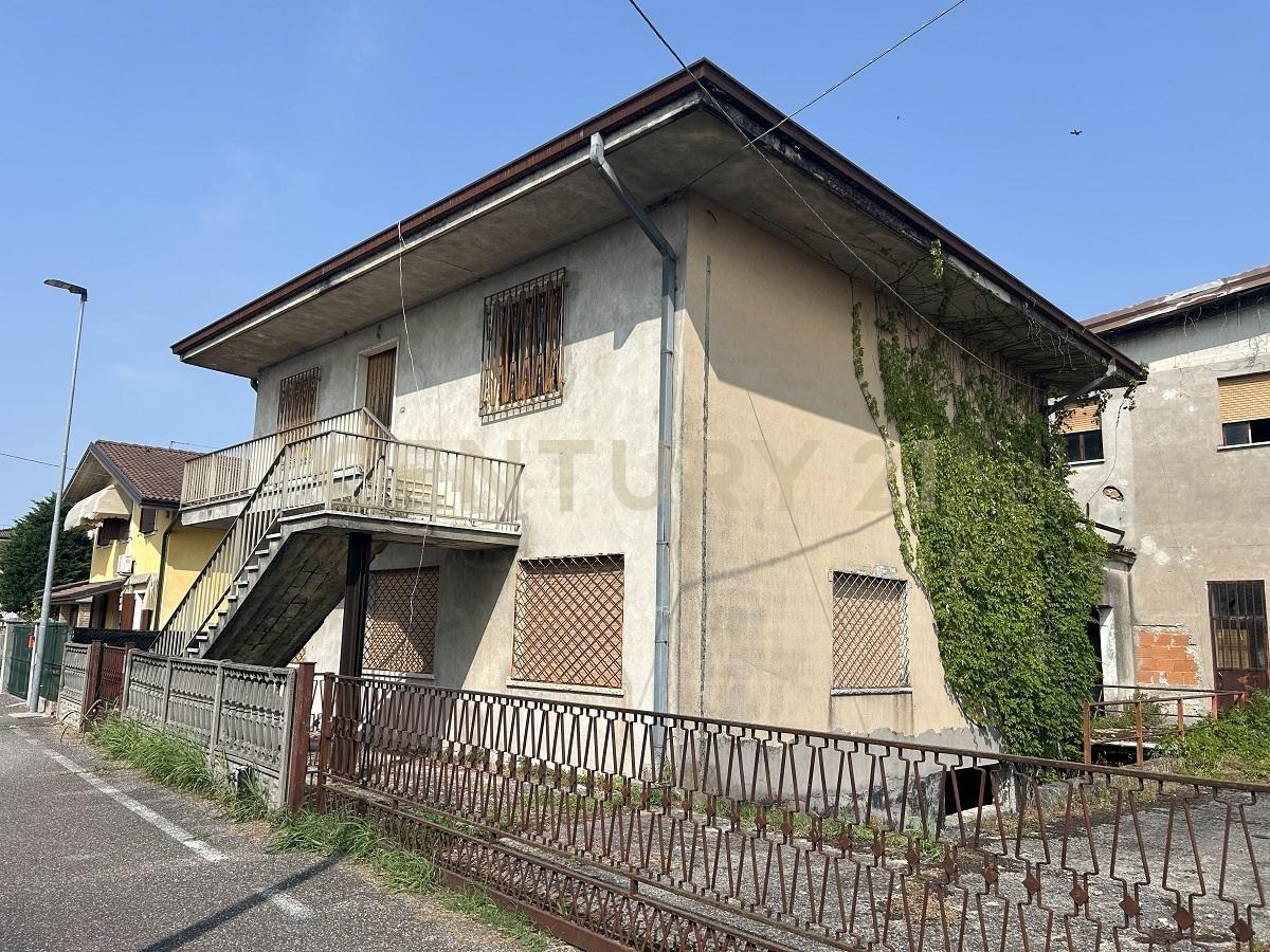 Vendita Pentavani, Oppeano foto