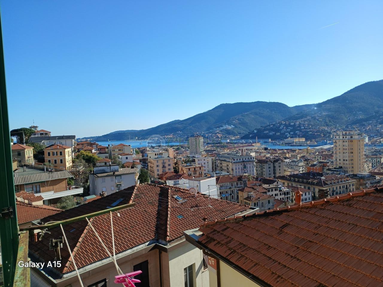 Vendita Esavani, La Spezia foto