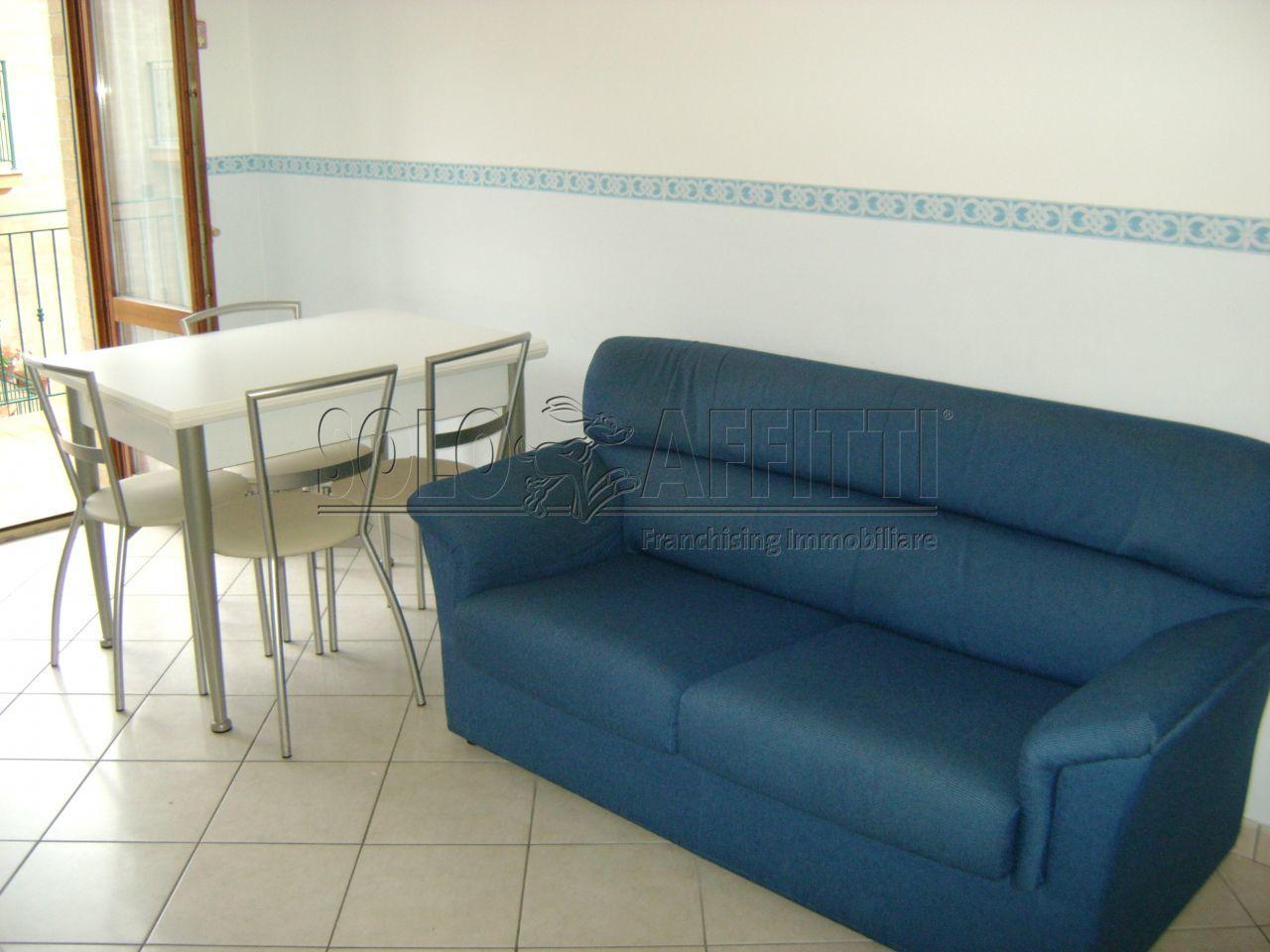 Affitto Trivani, Macerata foto