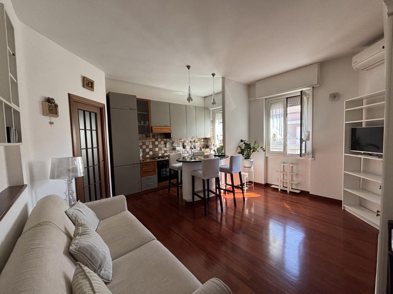 Vendita Appartamento, Milano foto